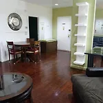 Special Two Bed Apt Midtown East
